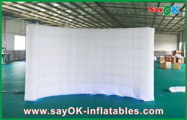 Panneaux de mur gonflables de biens gonflables de mur de décoration de partie avec le ventilateur interne de la CE, 3 x 2 x 2.3m