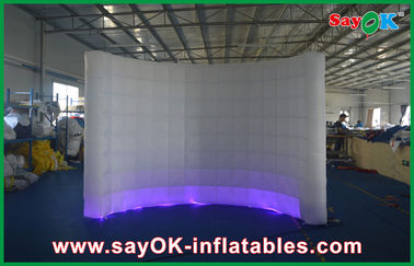 Utilisation gonflable menée gonflable de commerce de tissu de polyester du bâtiment 210D de couleur de la cabine 12 de photo