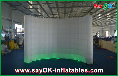Utilisation gonflable menée gonflable de commerce de tissu de polyester du bâtiment 210D de couleur de la cabine 12 de photo