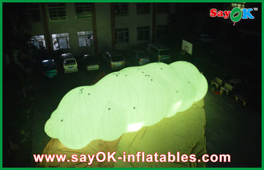 flotteur gonflable de ballon de nuage d'hélium de PVC de 0.18mm dans le ciel avec la lumière de LED