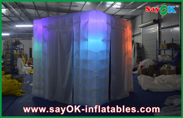 La partie gonflable de preuve de l'eau de tente de cube a mené les décorations gonflables de Noël de Photobooth
