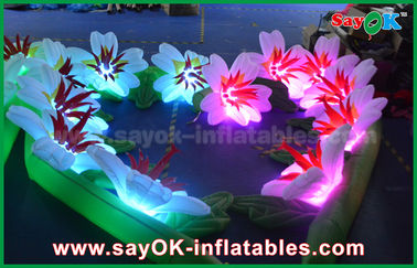 Chaîne de fleur gonflable adaptée aux besoins du client de mariage de décoration d'éclairage de tissu en nylon
