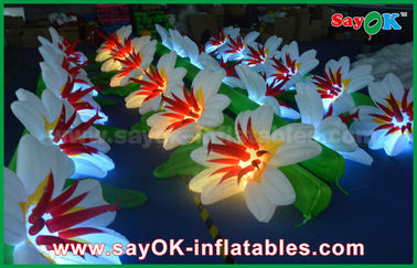 Chaîne de fleur gonflable adaptée aux besoins du client de mariage de décoration d'éclairage de tissu en nylon