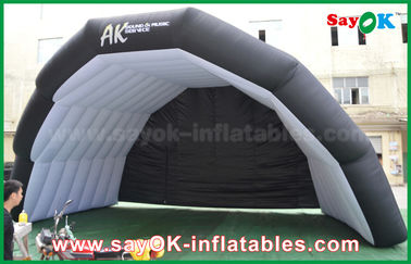 La tente gonflable noire campante d'air de tissu géant d'Oxford de tente gonflable pour la coutume d'étape de musique a imprimé