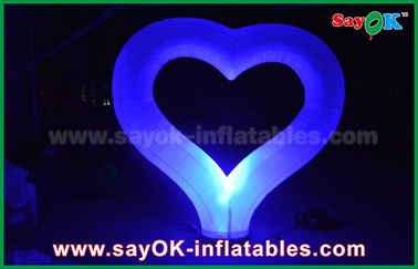 Coeur gonflable mené géant de décoration d'éclairage d'événement avec l'éclairage de Coloful