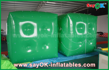 En annonçant le ballon gonflable vert blanc/le ballon hélium de cube avec le logo imprimez