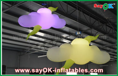 Présentez le nuage gonflable de produits gonflables faits sur commande de décoration avec la lumière du ventilateur/LED