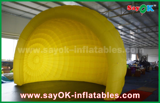 Tente gonflable extérieure Casque jaune Tente gonflable à air Tente gonflable igloo Dome pour événement / fête