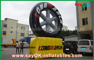 Modèle gonflable de pneu de publicité extérieure de PVC avec l'impression adaptée aux besoins du client de logo