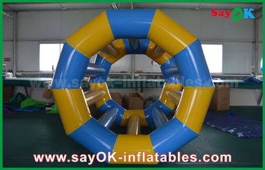 Tuyau gonflable jaune / bleu drôle roulement jouets gonflables de l'eau jouets de piscine gonflable pour le parc aquatique
