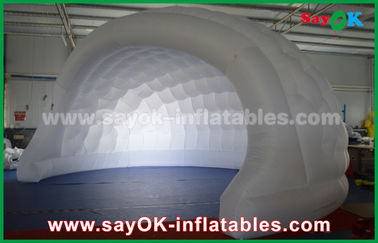 Tente gonflable à dôme 210D Tente gonflable à air en tissu d'Oxford pour événement / éclairage LED Tente gonflable à pelouse