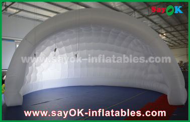 Tente gonflable à dôme 210D Tente gonflable à air en tissu d'Oxford pour événement / éclairage LED Tente gonflable à pelouse