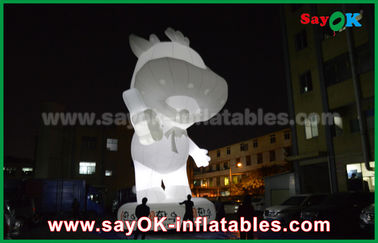Décorations de cour gonflables personnalisés personnages de dessins animés gonflables Bétail blanc 10m de hauteur