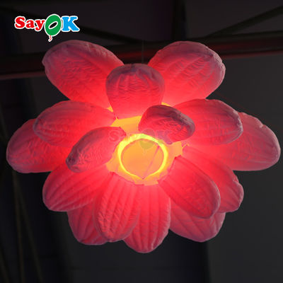 Des lampes gonflables à LED suspendues Des fleurs de lotus gonflables pour les décorations de mariage Scène publicitaire
