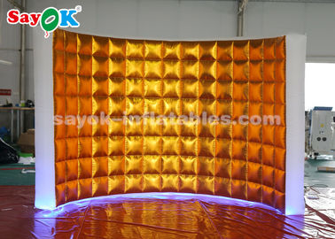 La cabine d'événement montre le mur gonflable de cabine de photo de tissu d'or d'Oxford avec des lumières de LED