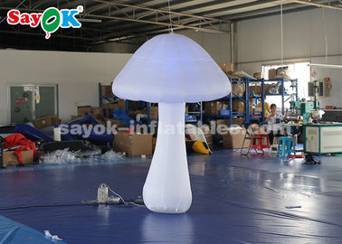 Décoration gonflable d'éclairage d'étape, champignon gonflable de polyester de 2m avec le changement de 16 lumières des couleurs LED
