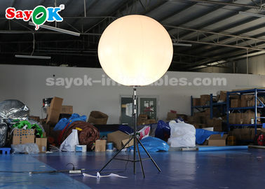 la décoration gonflable d'éclairage de 1.2m tiennent des ballons pour annoncer des foires