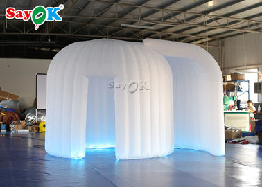 Cabine gonflable blanche 4*3*2.4m de photo de cabine de photo de Noël avec le ventilateur et le contrôleur à distance