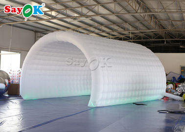 Tente gonflable 6*3*3mH de la Manche de pelouse de tente de tissu blanc gonflable d'Oxford pour la compétition sportive