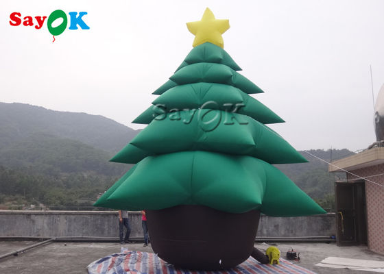 arbre de Noël vert de décorations gonflables de vacances de 5m avec des ornements