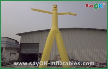 Homme gonflable d'air annonçant danseur gonflable jaune For Sale de /Air de ciel de jambes de 5m le double