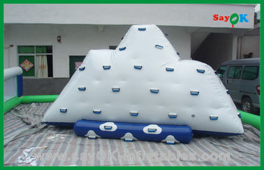 L'eau gonflable géante joue le petit iceberg gonflable pour des enfants