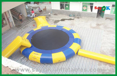 Jeu de trampoline gonflable pour parc aquatique