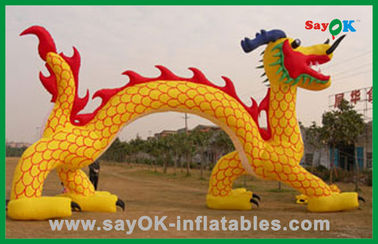 Personnages de dessin animé gonflables de dragon chinois gonflable jaune fait sur commande pour des activités