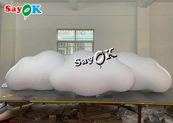plafond gonflable 10ft fait sur commande de produits de 3m accrochant le ballon de nuage de PVC avec des lumières de LED