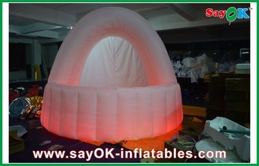 La tente gonflable extérieure d'exposition de PVC/tissu LED d'Oxford, a adapté la tente aux besoins du client gonflable de travail de compteur de barre de LED