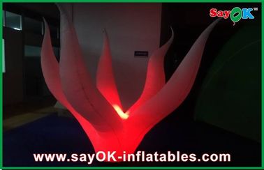 Décoration de allumage menée accrochante gonflable de forme de corail/la publicité de la lumière gonflable de LED