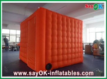 Orange gonflable mobile durable de cabine de photo de décorations gonflables de partie en dehors de l'intérieur pourpre avec une porte