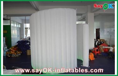 Épousant la cabine gonflable résistante de photo de vent de location de cabine de photo, allumant le mur en spirale gonflable