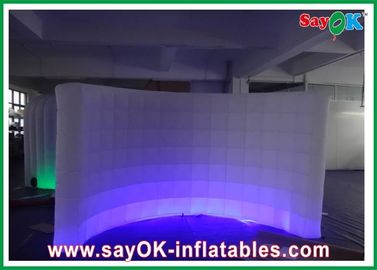 Mur gonflable de tissu d'Oxford d'explosion de tente d'air de SAYOK Outwell avec l'éclairage mené pour l'exposition/événement
