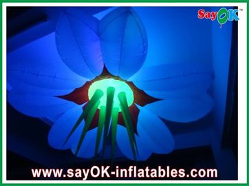 Diamètre gonflable 2.5m de fleur de tissu en nylon décoratif avec l'éclairage mené