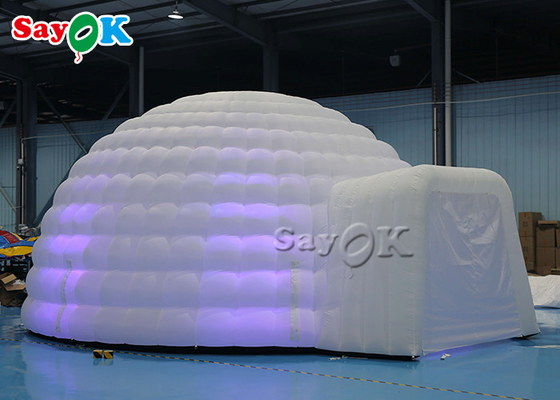 Tente gonflable blanche de dôme d'igloo avec les lumières menées pour épouser des événements