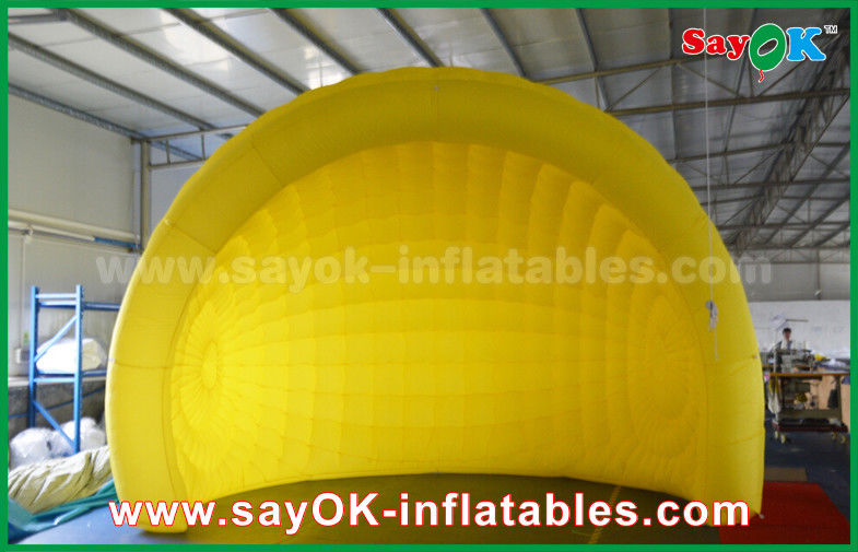 Tente gonflable extérieure Casque jaune Tente gonflable à air Tente gonflable igloo Dome pour événement / fête