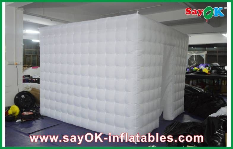 La cabine gonflable de photo louent la cabine gonflable attrayante de photo a mené la lumière avec une porte Logo Printing