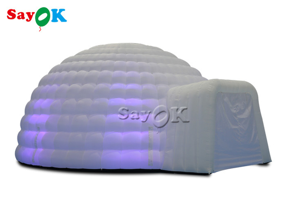 Tente gonflable blanche de dôme d'igloo avec les lumières menées pour épouser des événements