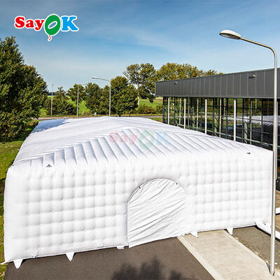 Sayok Guangzhou Tente gonflable à cube blanc géant personnalisée pour un événement en plein air Mariage 200 personnes