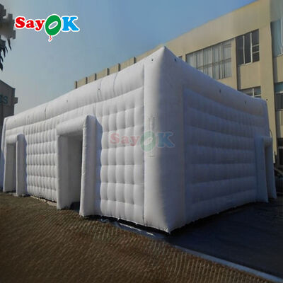 Sayok Guangzhou Tente gonflable à cube blanc géant personnalisée pour un événement en plein air Mariage 200 personnes