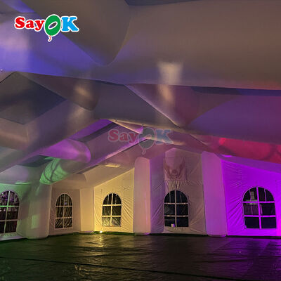 Tente gonflable géante d'extérieur résistante aux intempéries avec éclairage LED pour événements de 300 personnes