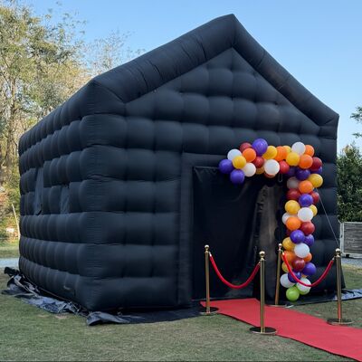 Tente de boîte de nuit gonflable portable avec tissu Oxford imperméable, éclairage LED personnalisable et installation rapide pour les événements en extérieur